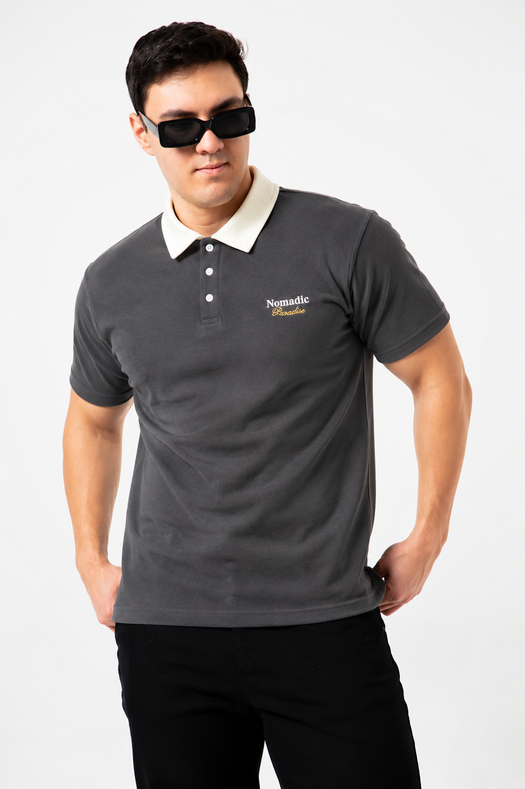 Polo Nomadic Oversize – Estilo Libre y Sofisticación Urbana