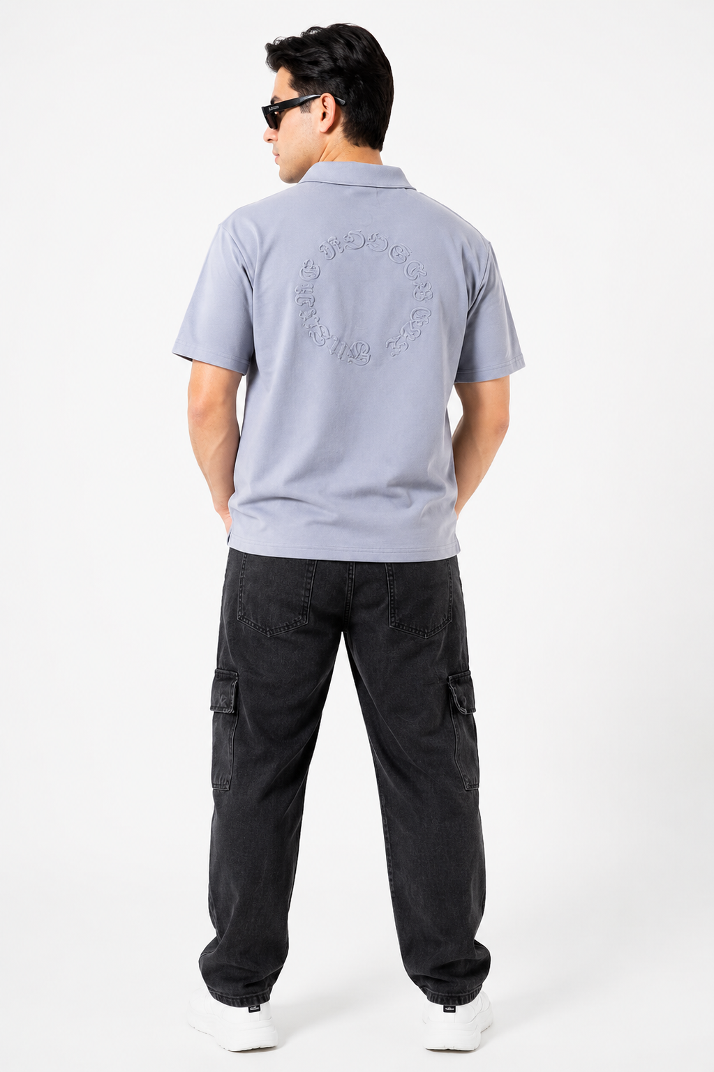 Polo Ender Oversize – Minimalismo Moderno con Actitud