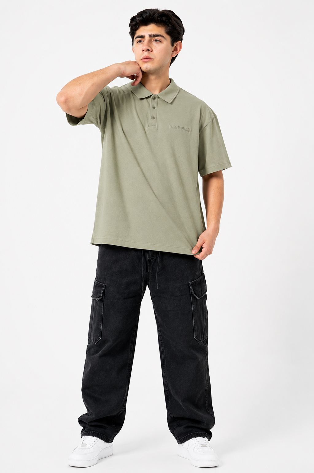 Polo Ender Oversize – Minimalismo Moderno con Actitud