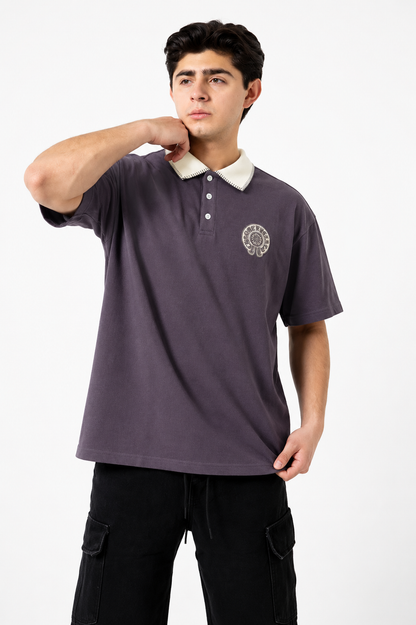 Polo Bordada Oversize – Elegancia Relajada con Toque Premium