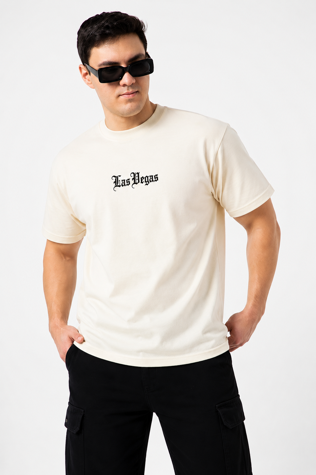Playera Oversize “Las Vegas” – Estilo Urbano con Actitud Nocturna