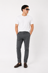 Pantalón de Vestir COS – Corte Moderno y Elegancia Minimalista