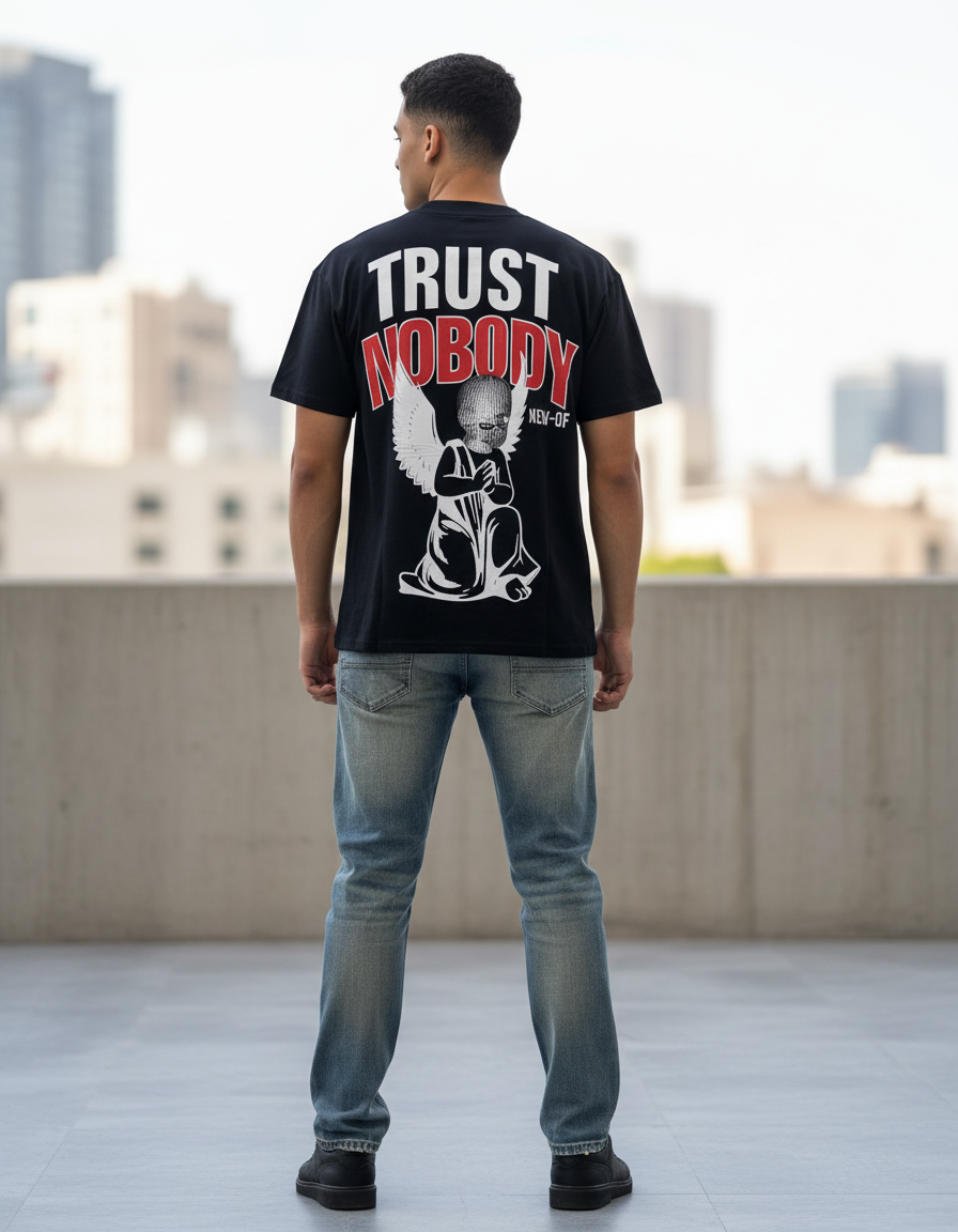 PLAYERA OVERSIZE TRUST NOBODY