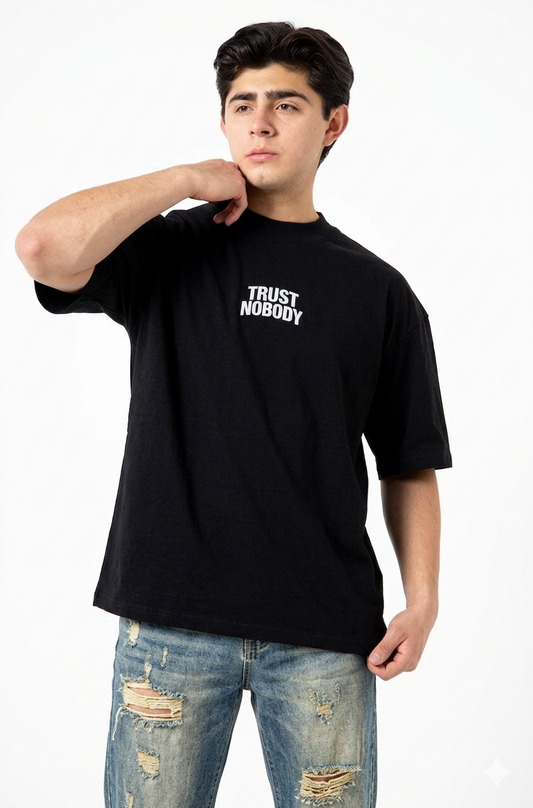 PLAYERA OVERSIZE TRUST NOBODY