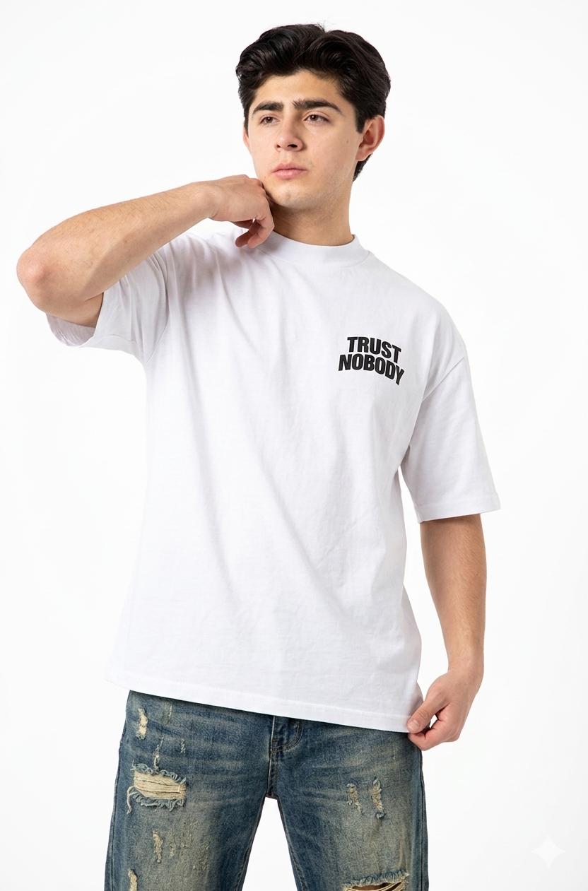 PLAYERA OVERSIZE TRUST NOBODY