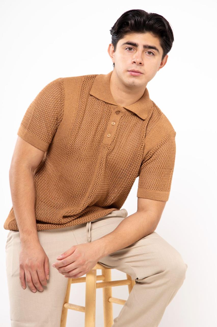 PLAYERA DB CUELLO POLO PERFORACIÓN CORTE STRAIGHT
