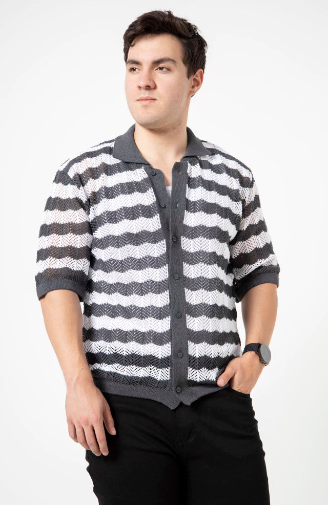 CAMISA DB CORTE OVERSIZED CON AGUJEROS